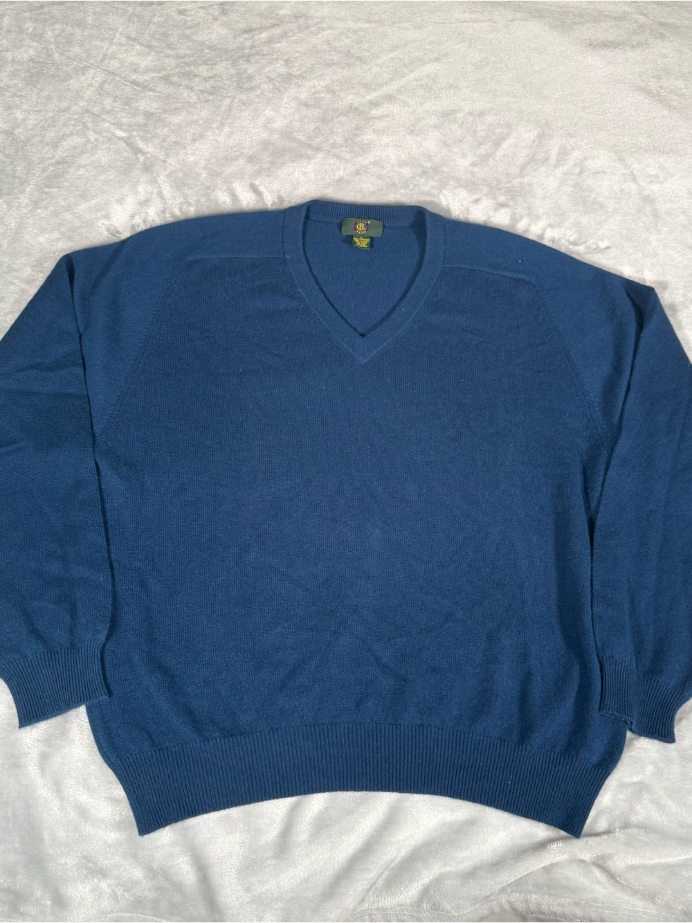 Club Room Cashmere Sweater Mens Large V-Neck Preppy Knit Dark Blue